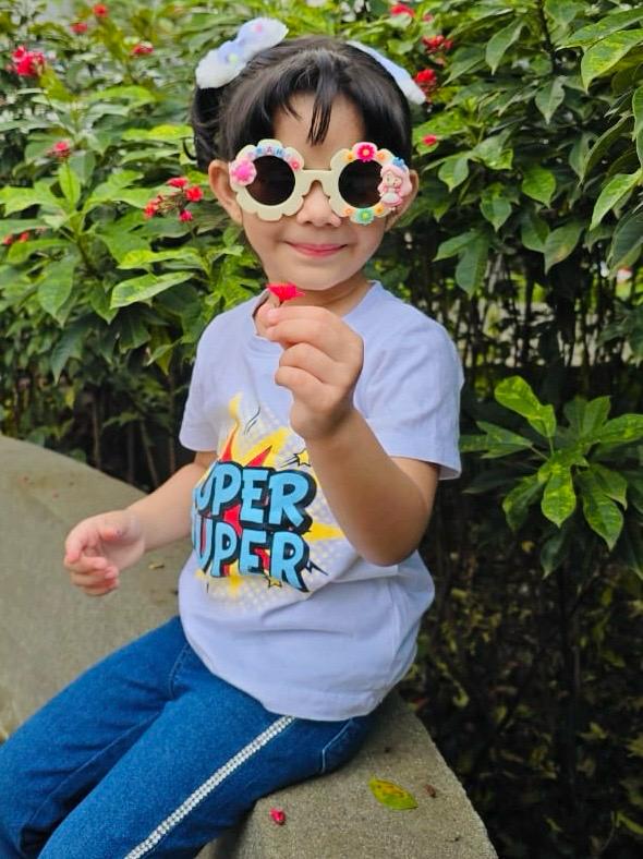 Customised name with flowers flower shape polarized sunglasses for girls