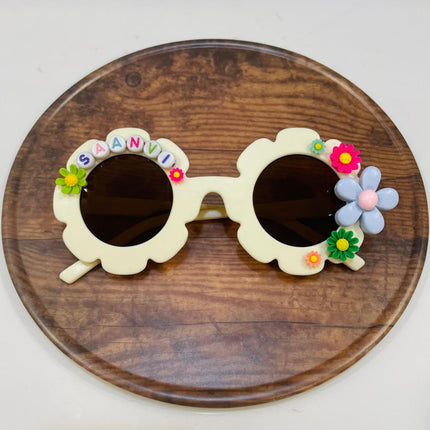 Customized Sunglasses for girls with name and beads - flower shape