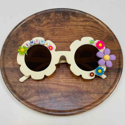 Customized Sunglasses for girls with name and beads - flower shape