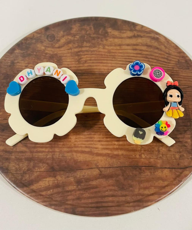 Customized Sunglasses for girls with name and cartoons - flower shape